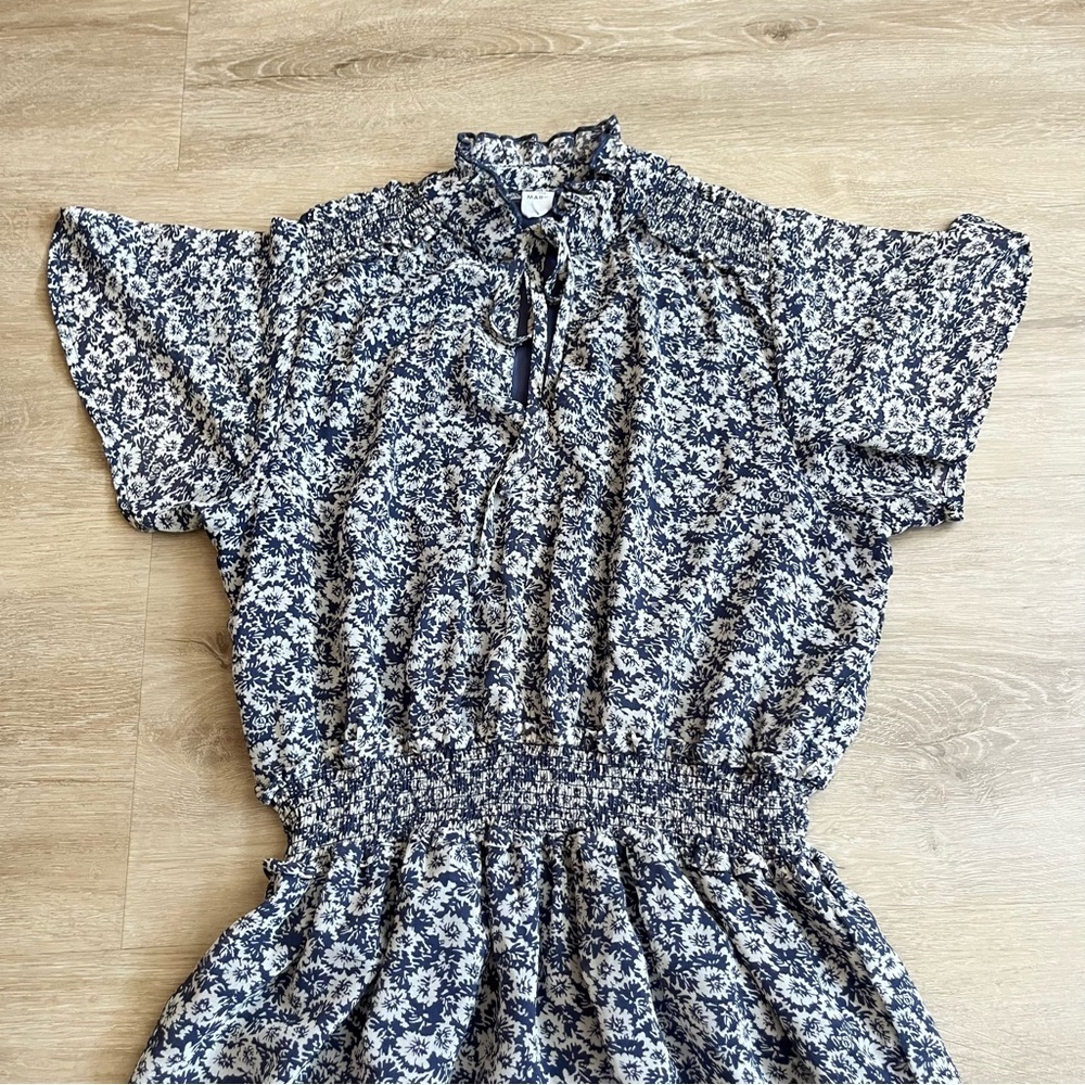 Melrose & Market Floral Midi Dress Wedding Guest Small Flutter Sleeve Tiered S - Picture 6 of 10
